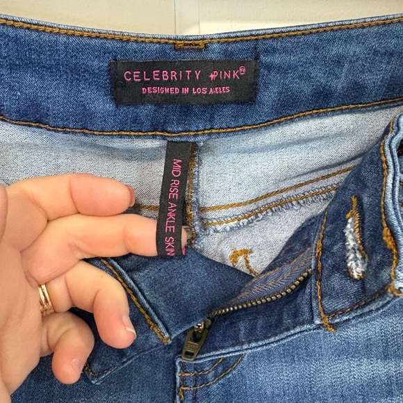 Celebrity Pink Women’s Blue Jeans Mid Rise Ankle Skinny Stretch Whiskered 3/26 - Picture 7 of 13